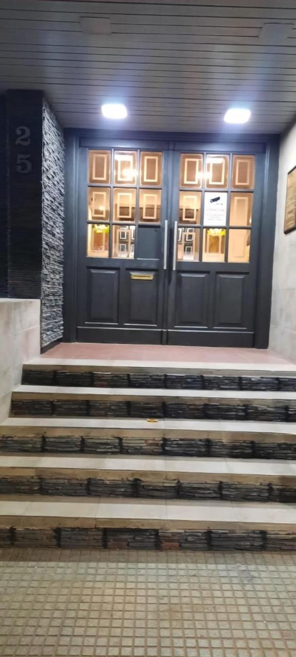 Mendoza 3 Dormitorios Con Balcones Y Alem Chic Monoambiente Y Mendoza Estudio Para 1 3 Apartamentos المظهر الخارجي الصورة