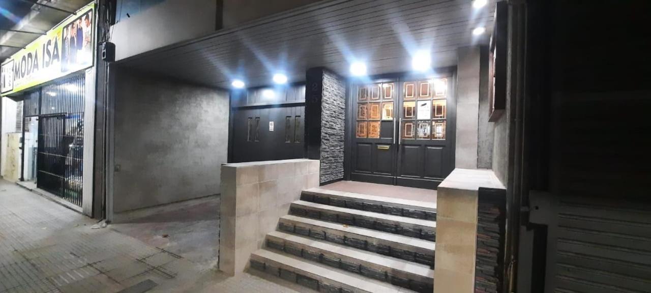 Mendoza 3 Dormitorios Con Balcones Y Alem Chic Monoambiente Y Mendoza Estudio Para 1 3 Apartamentos المظهر الخارجي الصورة